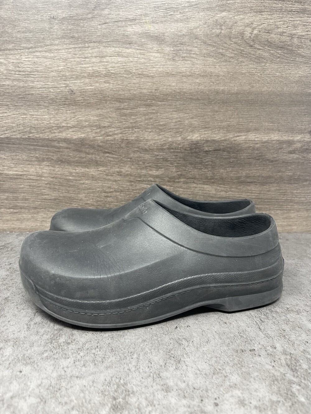 Tredsafe Work Clogs Shoes Womens Size 7 Black Slip On Work